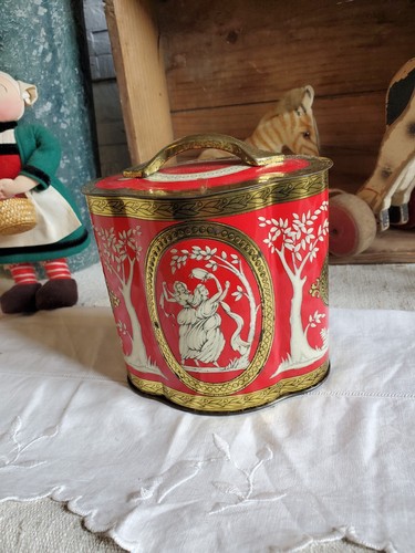 Ancienne boite gâteaux - à,